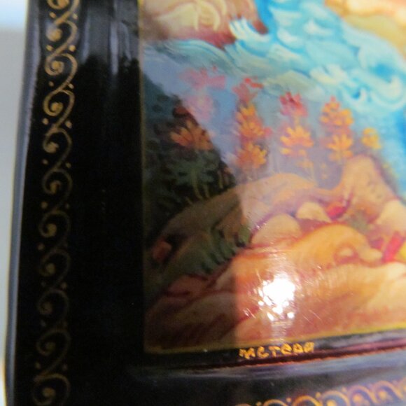 Russian Black Lacquer Box Tale of Tsar Saltan Swan Princess Mstera Signed - Picture 8 of 16